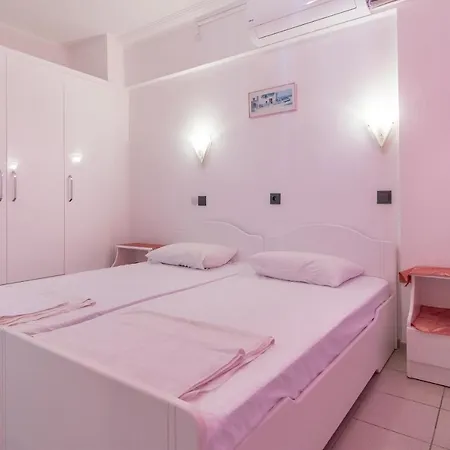 公寓式酒店 Sezin 马尔马里斯